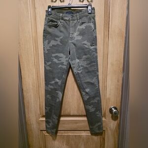 Aeropostale Green Camo Skinny Jeans